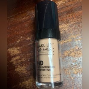 Make Up Forever HD High Definition Foundation